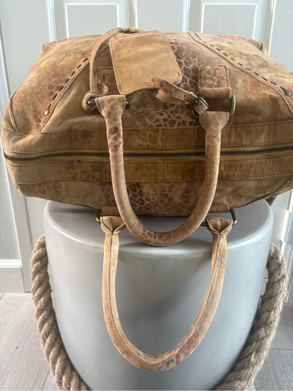 Old Gringo | Leopardito Leather Gina Duffel Weekender | Vintage | Like New - Picture 8 of 10